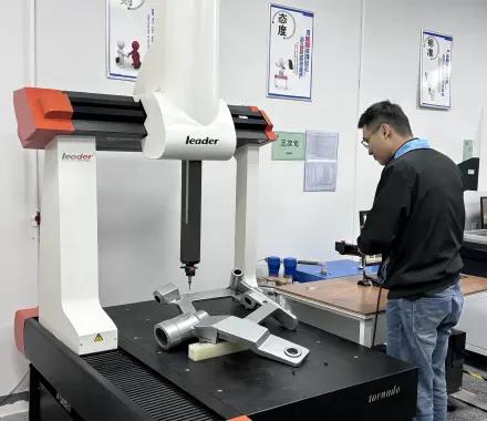 Macchina di misura a coordinate CMM
