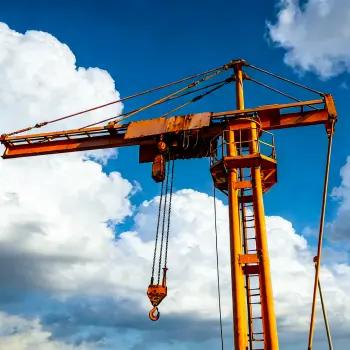 Applicazioni di piegatura dei metalli: macchinari industriali