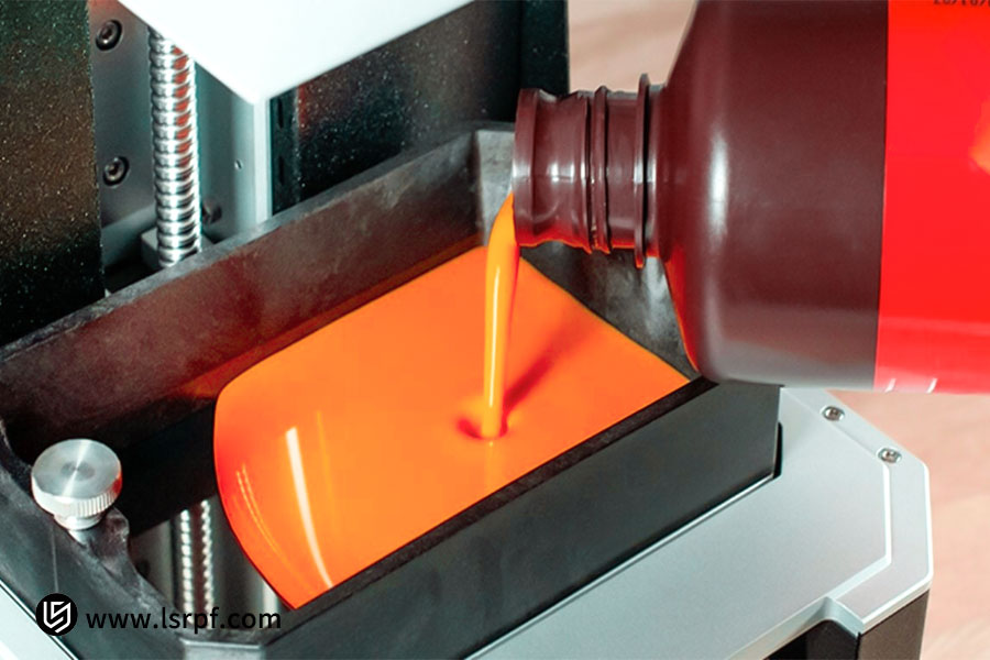Cos’è la stampa 3D in resina? In cosa differisce dall'FDM?